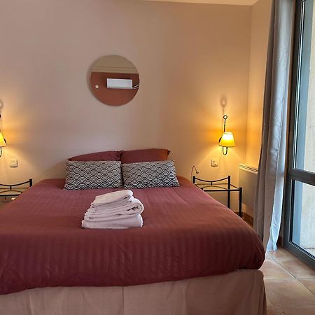 Appartement Golf De Saumane 2 Chambres 2 A 4 Personnes Saumane-de-Vaucluse Exterior foto